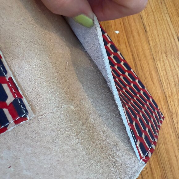 Mark & Graham Patterned Leather Charger Roll Up - Picture 3 of 7